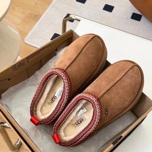 Ugg Tazz Slipper